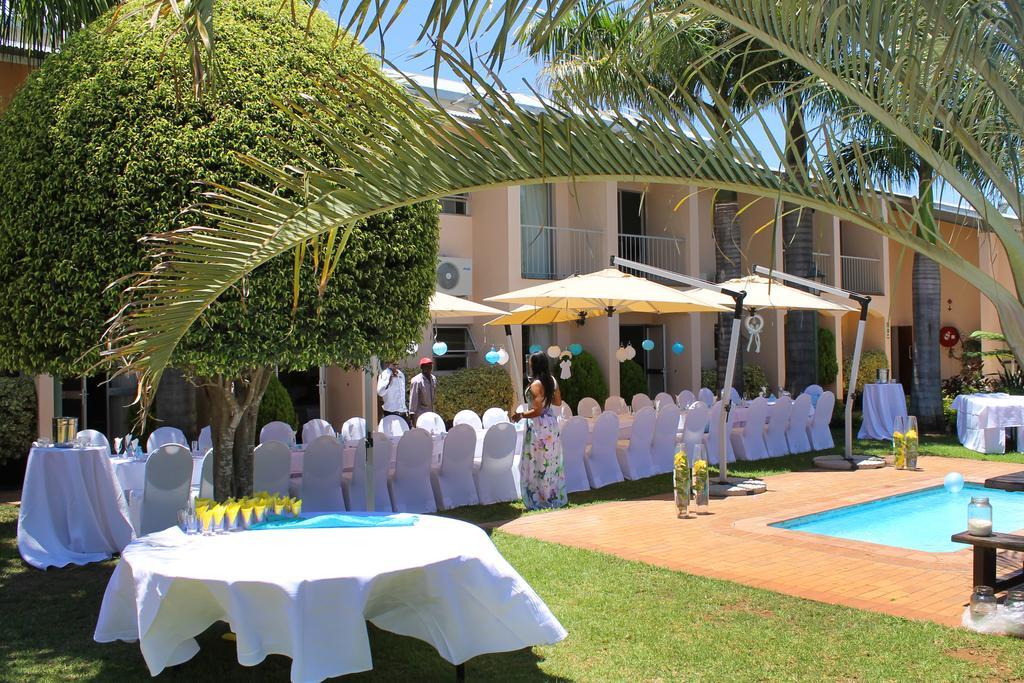 מאנזיני The George Hotel מראה חיצוני תמונה