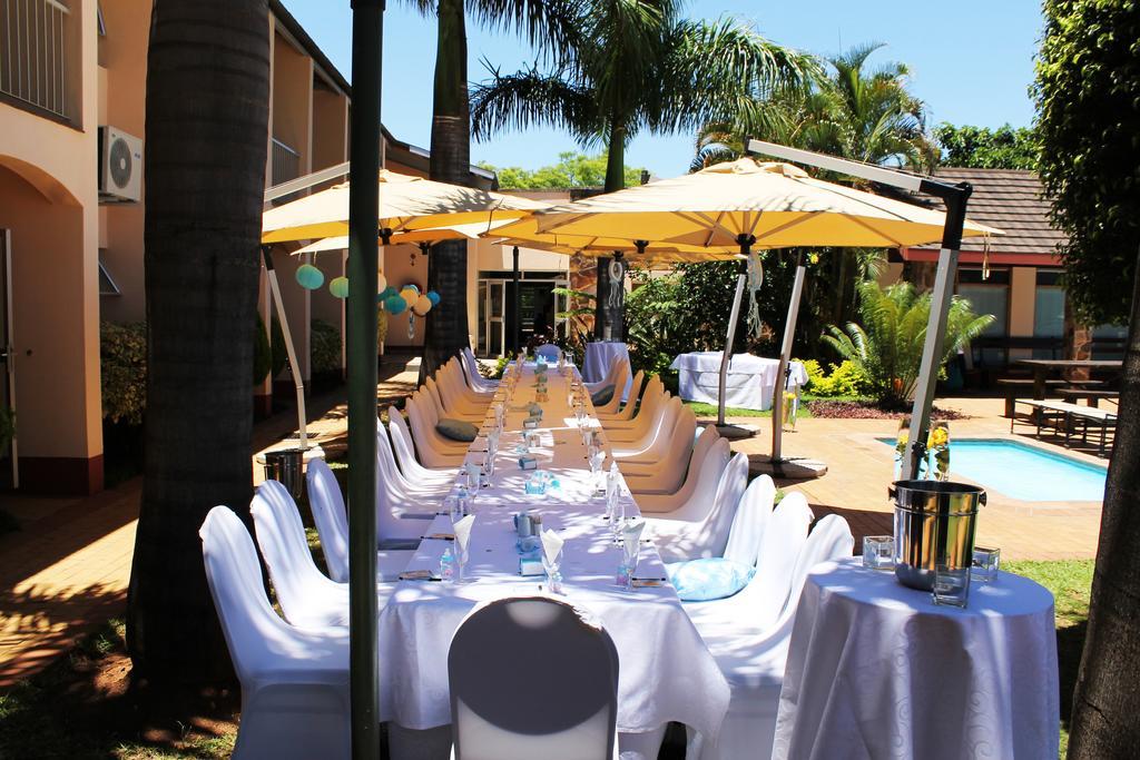 מאנזיני The George Hotel מראה חיצוני תמונה