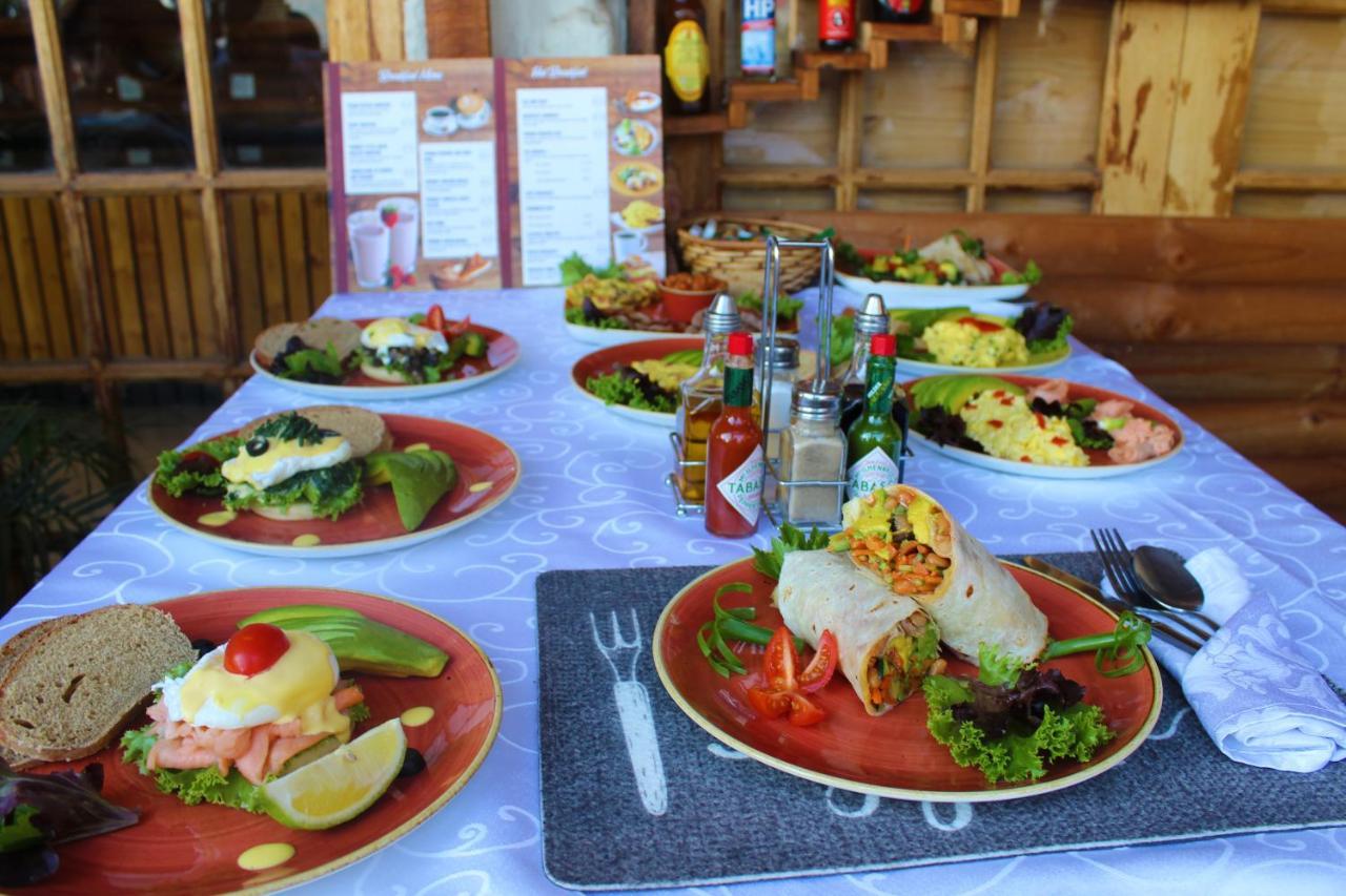 מאנזיני The George Hotel מראה חיצוני תמונה